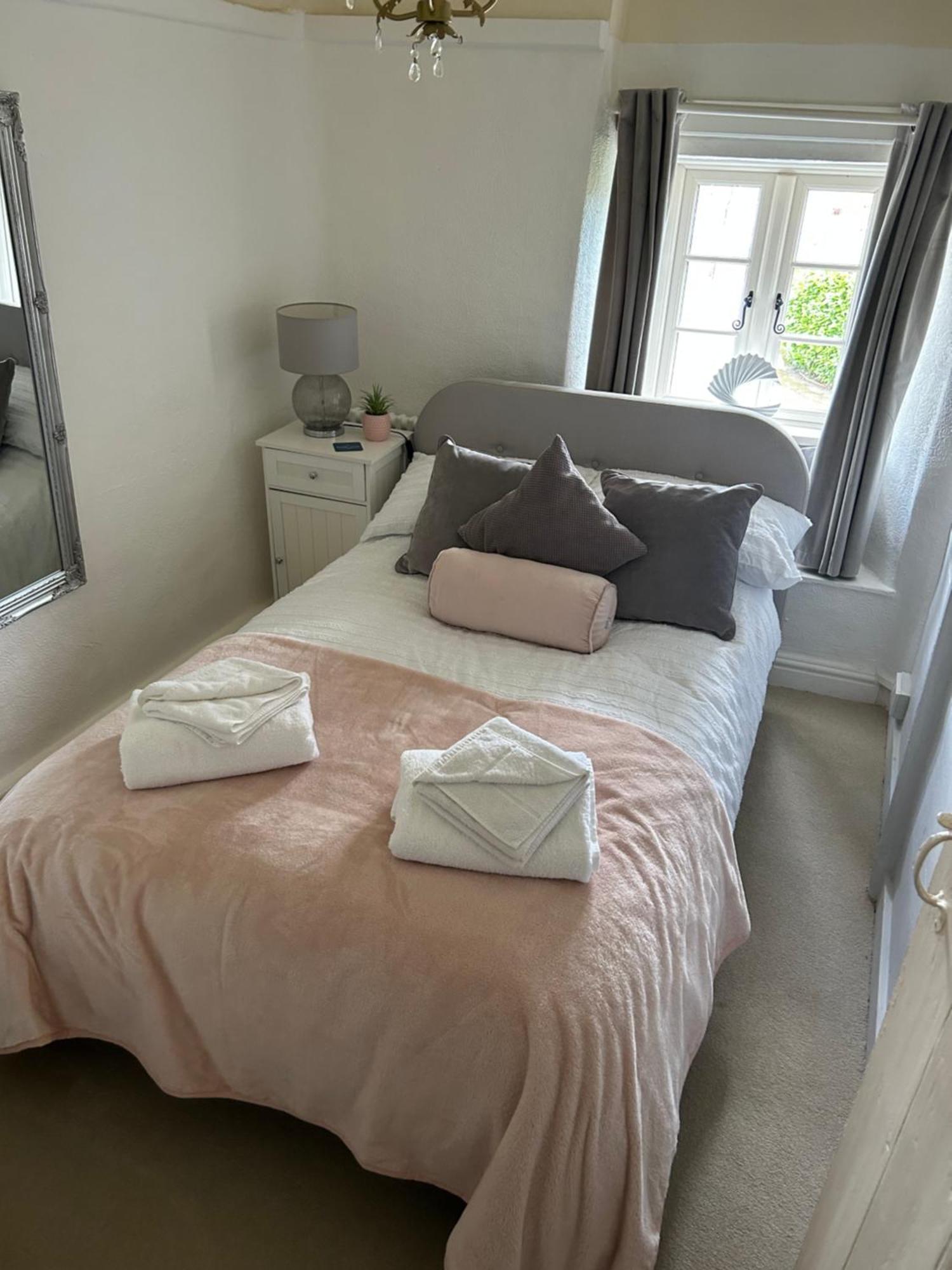 Rosedale A Charming Detached 4 Bedroom Cottage. Brixham Esterno foto